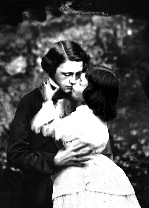 Lewis Carroll Kissing Alice